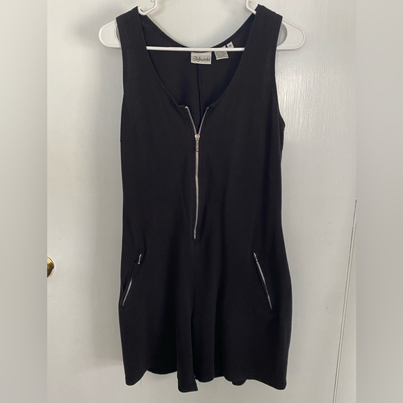 Styleworks Pants - Styleworks Sleeveless Black romper with Front Zip